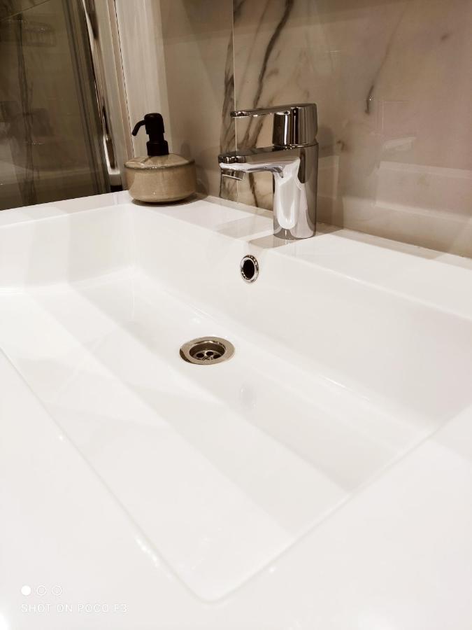 Sun Apartment Center City Chisinau Ngoại thất bức ảnh