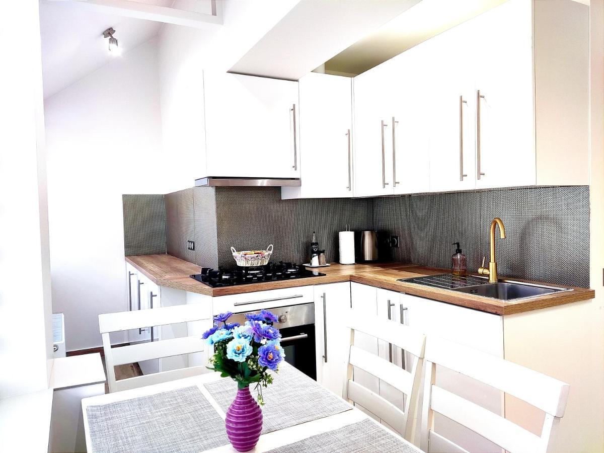 Sun Apartment Center City Chisinau Ngoại thất bức ảnh